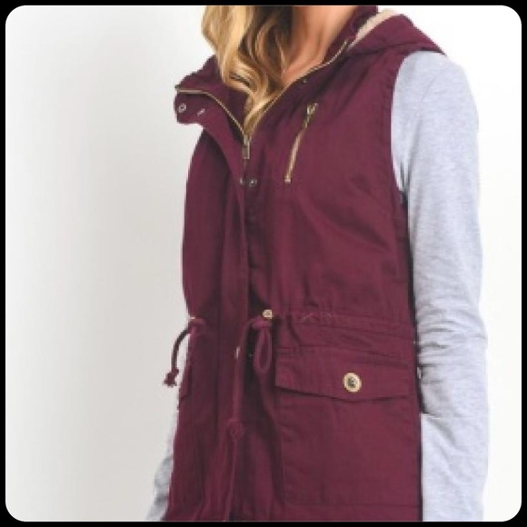 Mulberry Hooded Utility Vest Plus Size - Picture 2 of 5